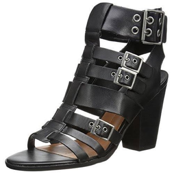 Dolce Vita Paityn Leather Sandals - Picture 2 of 9
